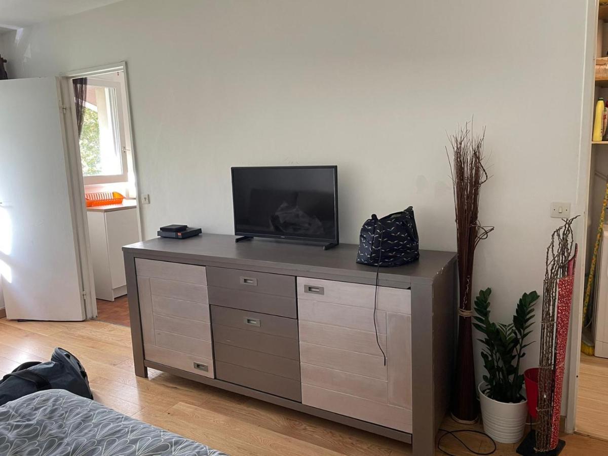 Appartement 35 M2 Creteil L Echat 외부 사진