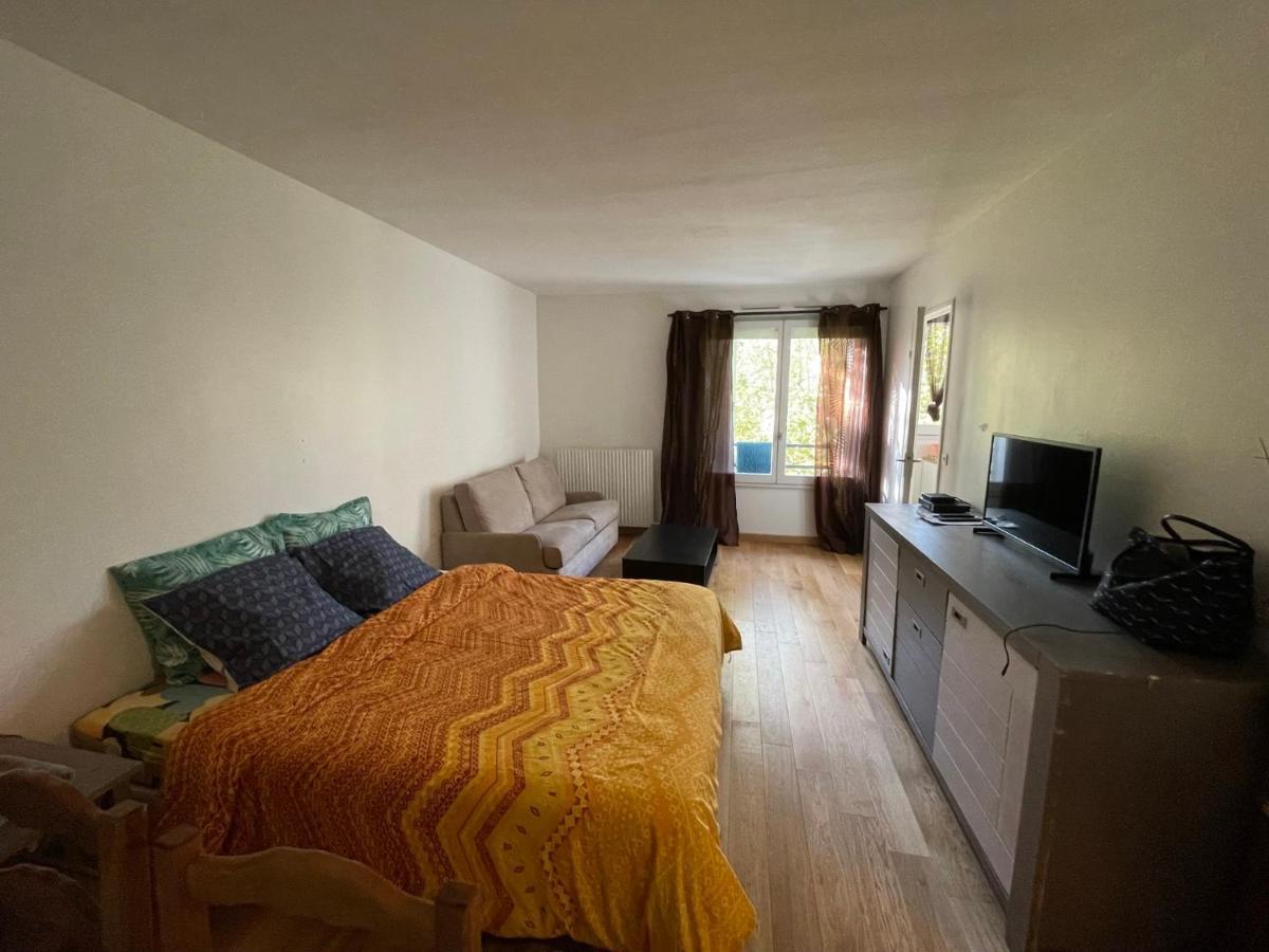 Appartement 35 M2 Creteil L Echat 외부 사진